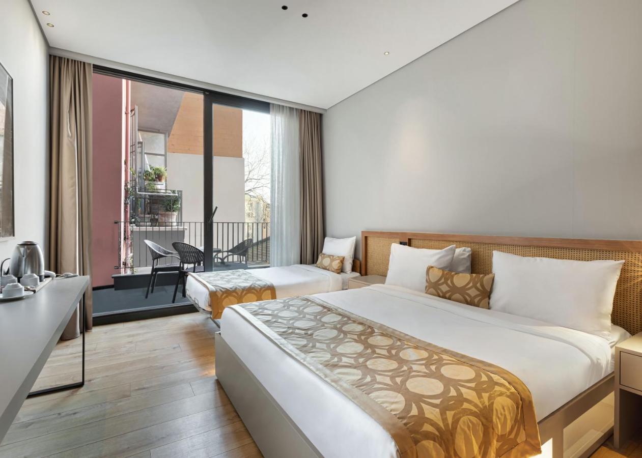 Triple Room with Balcony